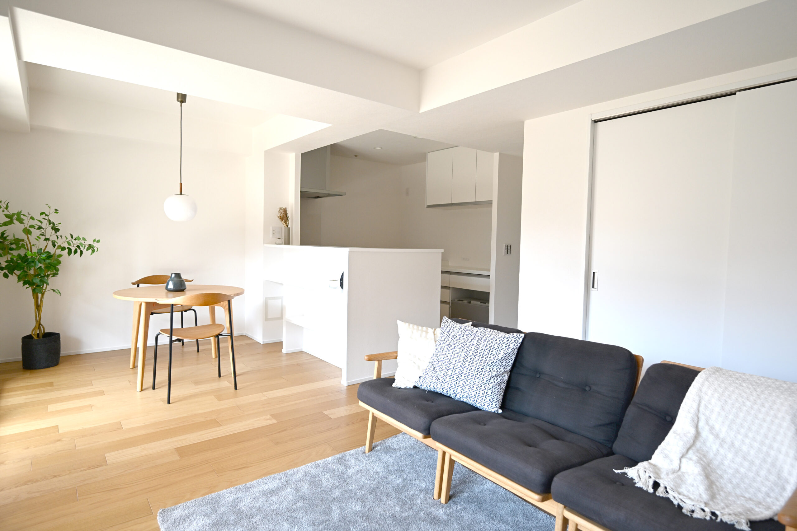 ローレルスクエア登美ヶ丘Ⅱ期14番館｜リビング